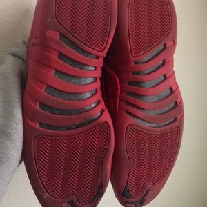 Air Jordan retro 12